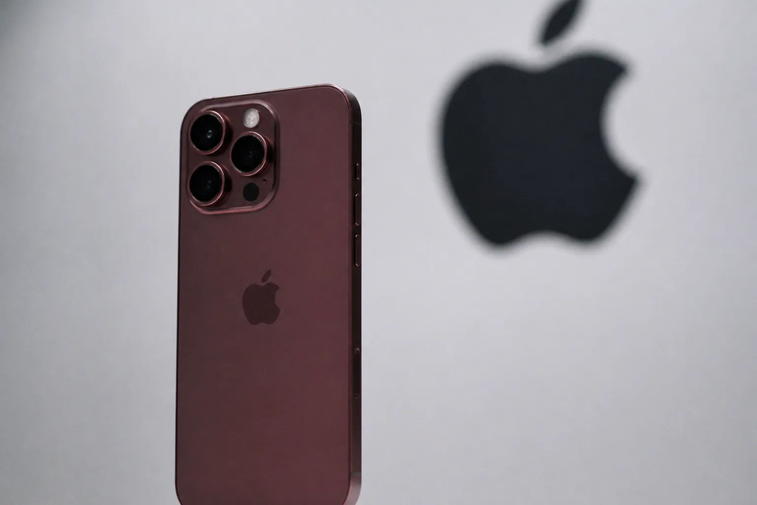 Чего ждать от презентации Apple 9 сентября: складной iPhone и новые гаджеты