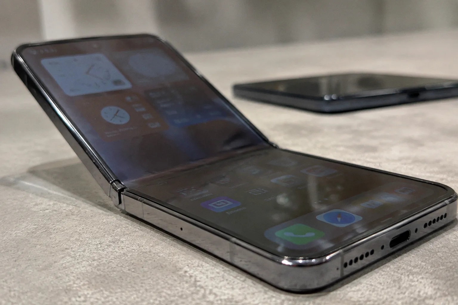 Чем складной iPhone Ultra превосходит классические модели 18 Pro