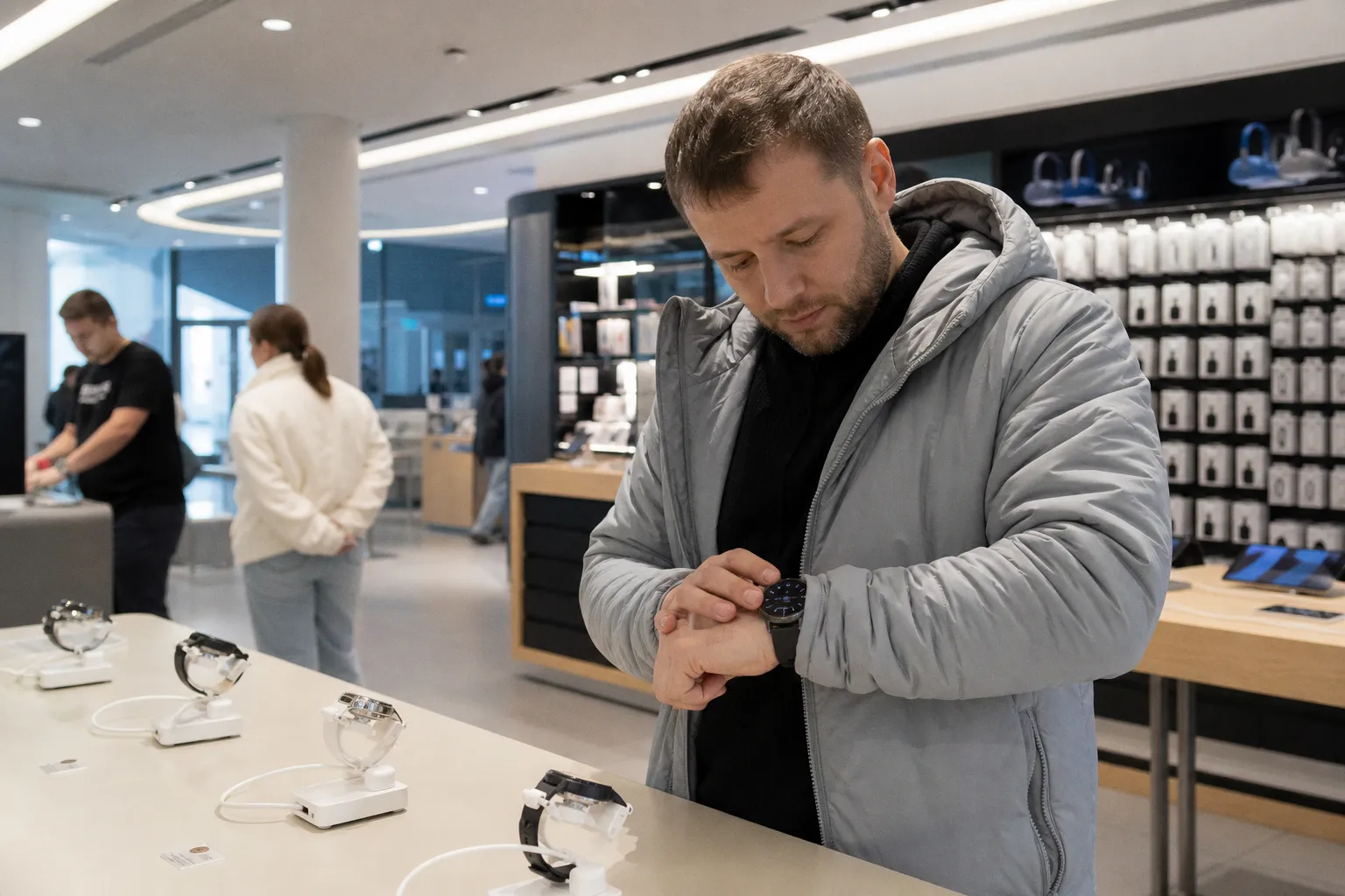 Huawei Watch GT 7 Pro: как выглядят новые часы, претендующие на лидерство