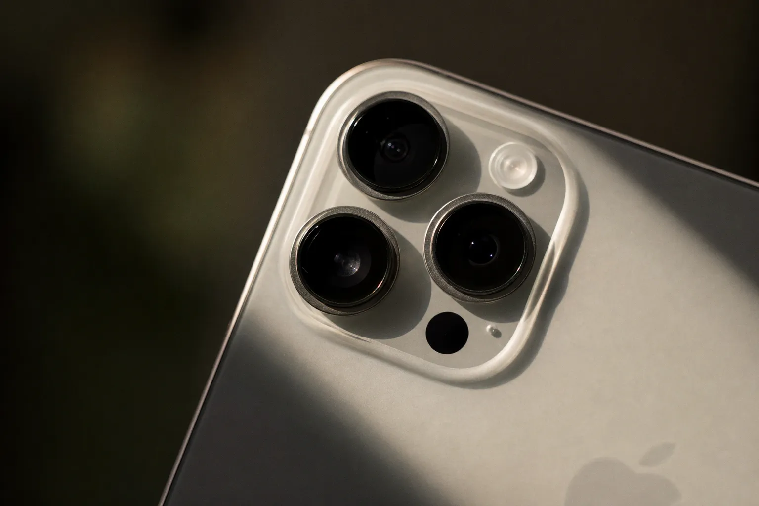 Камеры Samsung в iPhone 18: что изменится в качестве фото