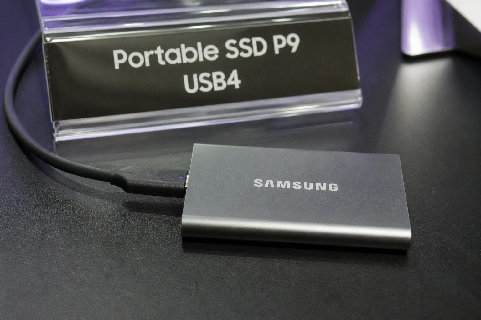 Новые портативные SSD Samsung P9 и P7: переход на стандарт USB4
