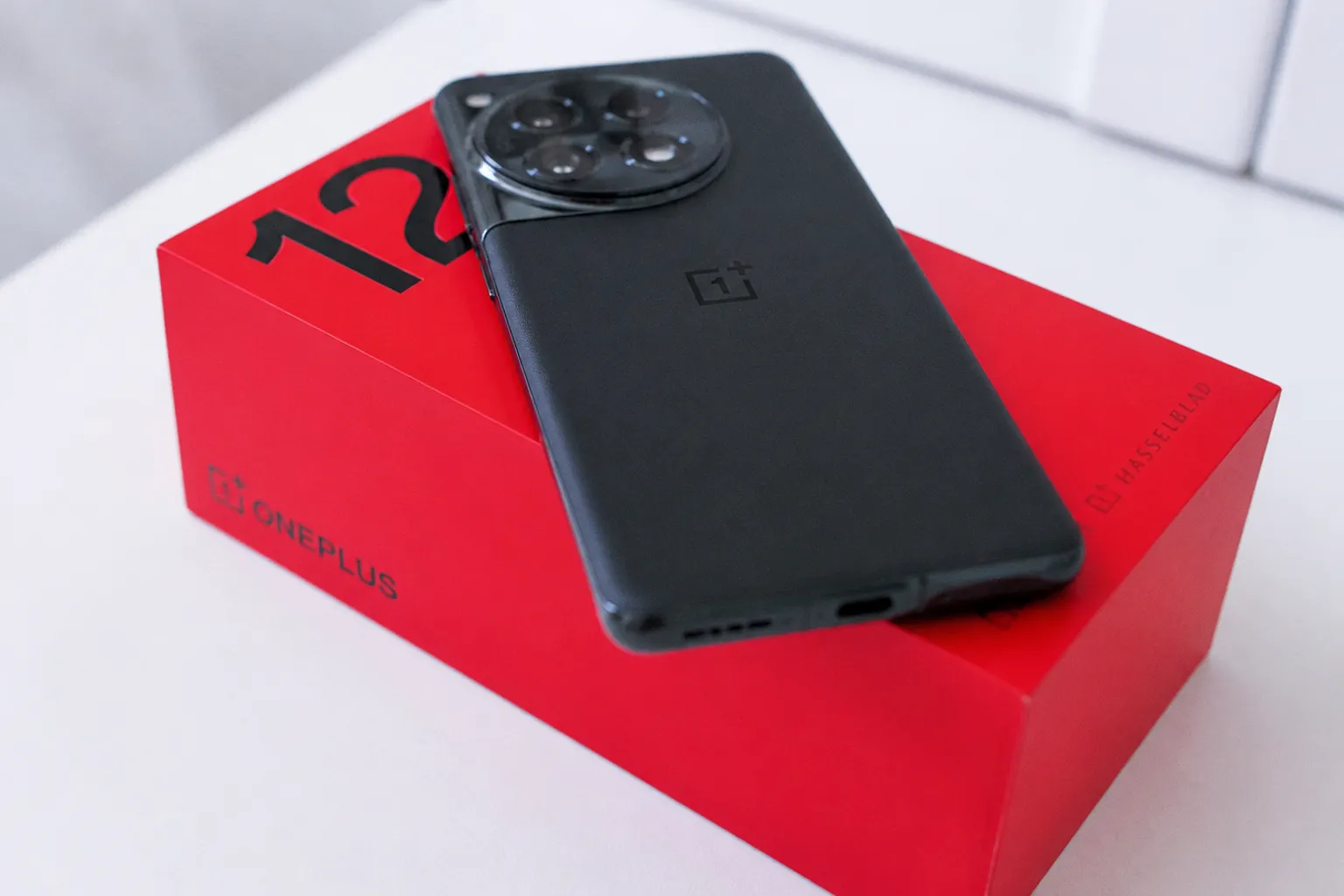 Выбираем смартфон OnePlus к учебному году: стоит ли переплачивать за флагман